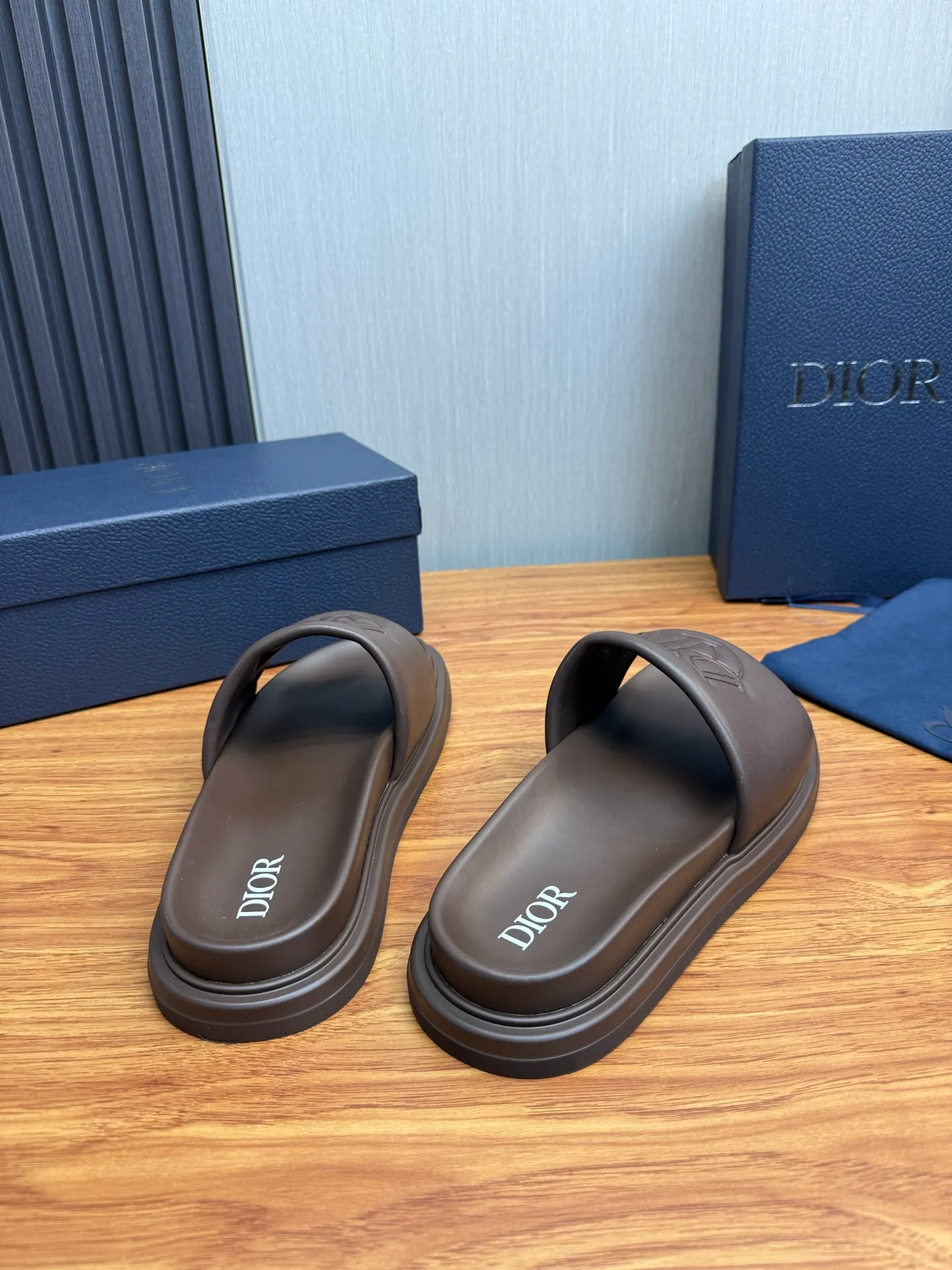 Men's shoes 280💰 Dior. Men's slippers🩴Official website 1:1 production 38-45 yards 45 46 🉑️Customized original material shipped✅